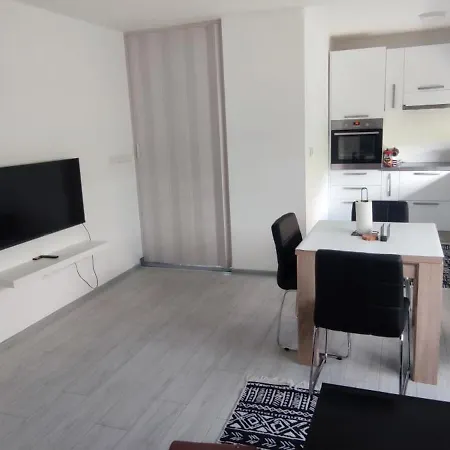 Perfect Holidays Апартаменты Власич